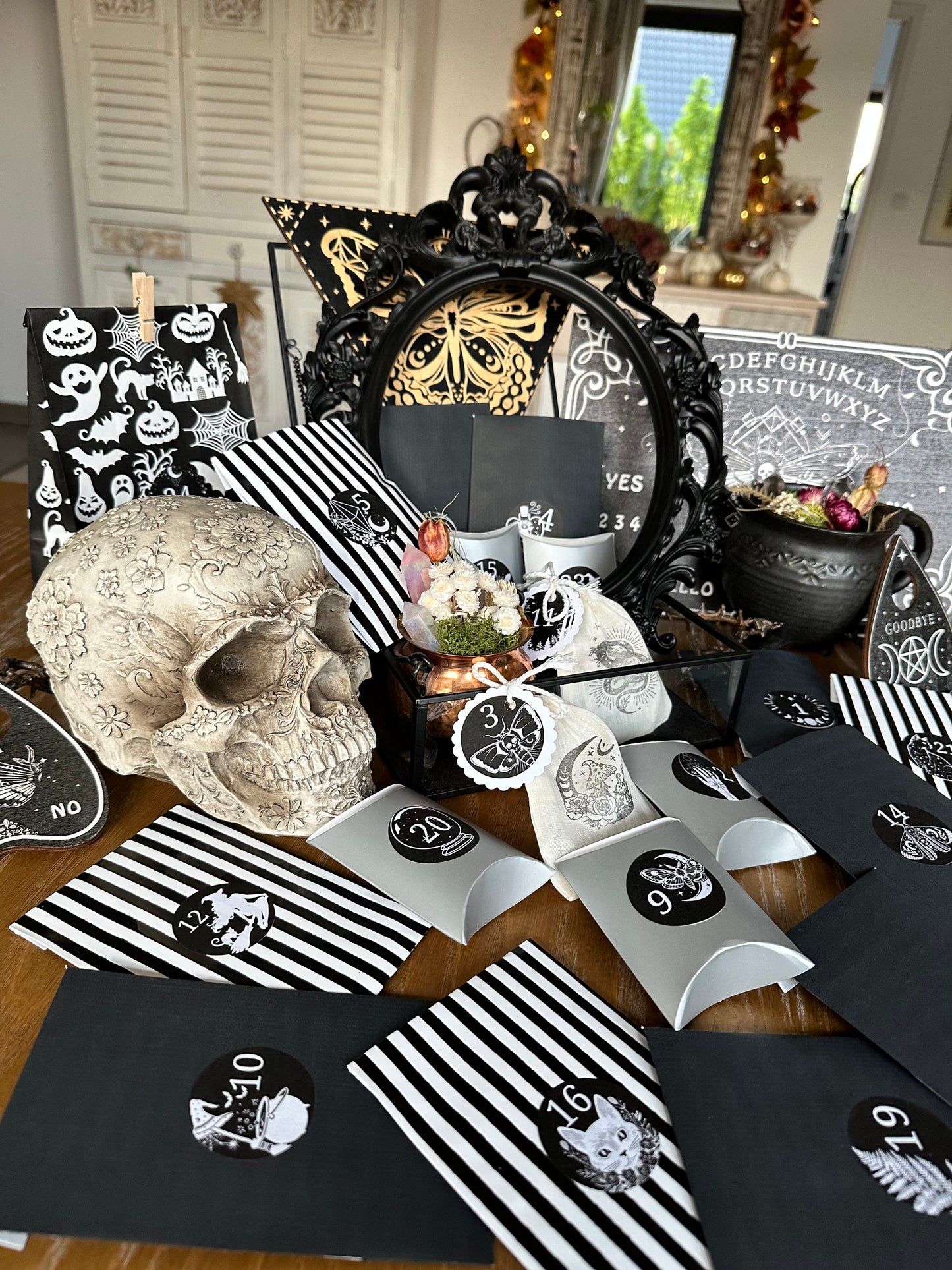 Adventskalender Witch