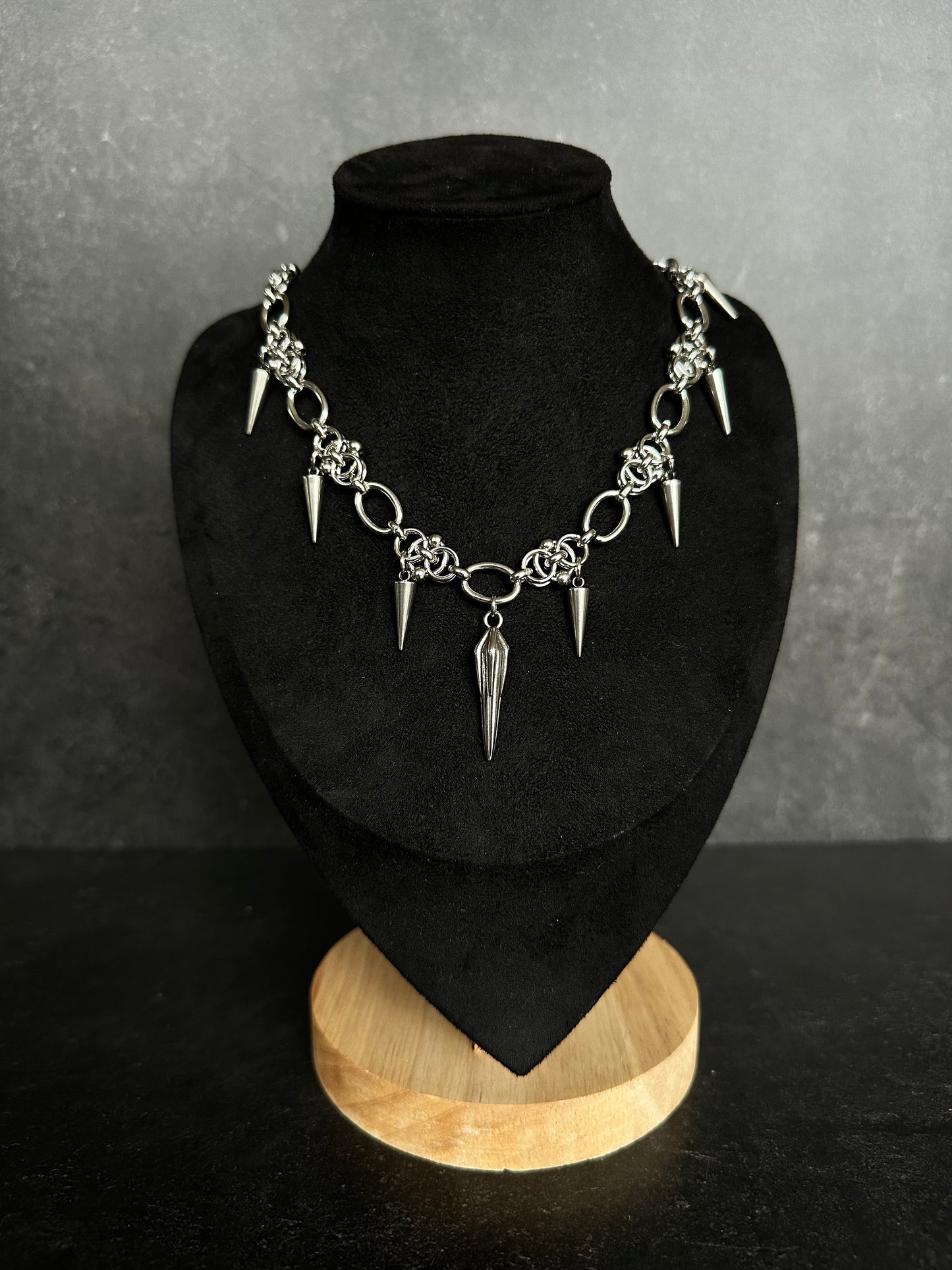 Gothic Choker aus Edelstahl mit Spikes