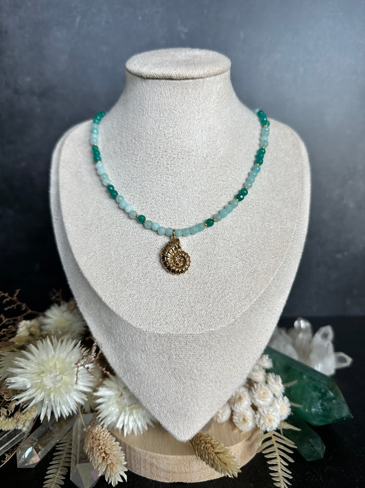 Edelstein Perlenkette Unikat | Meerjungfrauen-Kette mit Jade & Ammonit
